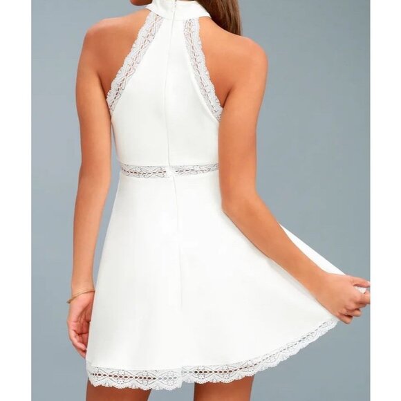 NWT LULUS White Lace Trim Skater Dress Womens Size Small Reach Out My Hand Lined - Picture 2 of 14